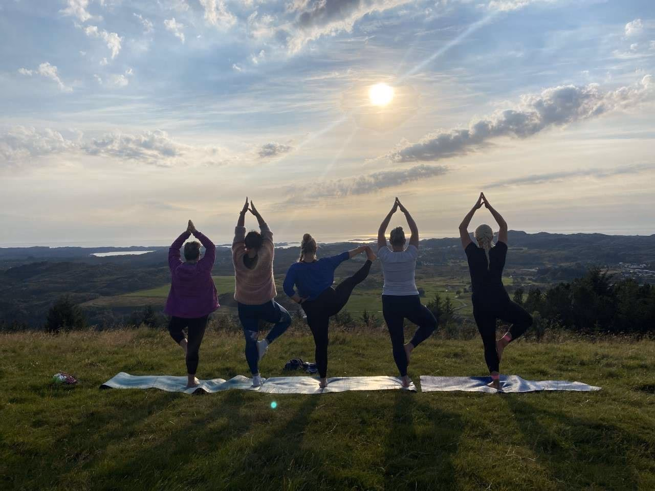 Hva er yoga og hvorfor er det så populært?